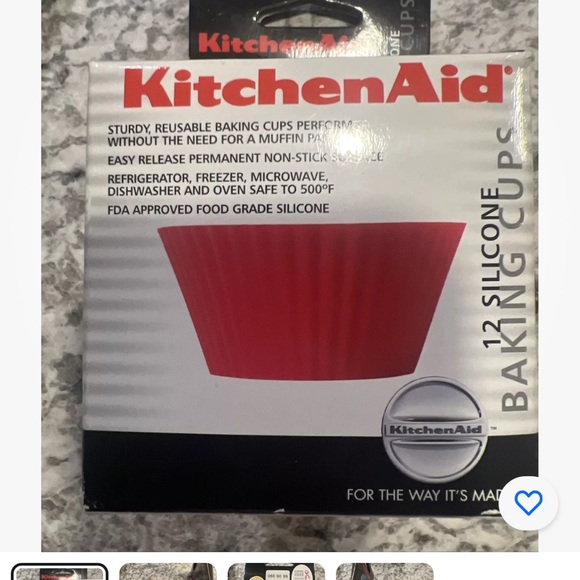Silicone Red Baking Cups Boxed and Airtight lids like watermelon - Picture 3 of 6